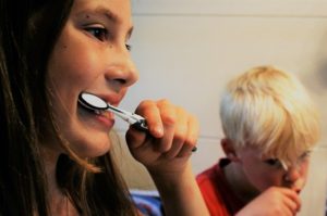 How to Properly Clean Your Retainer annapolis dental care